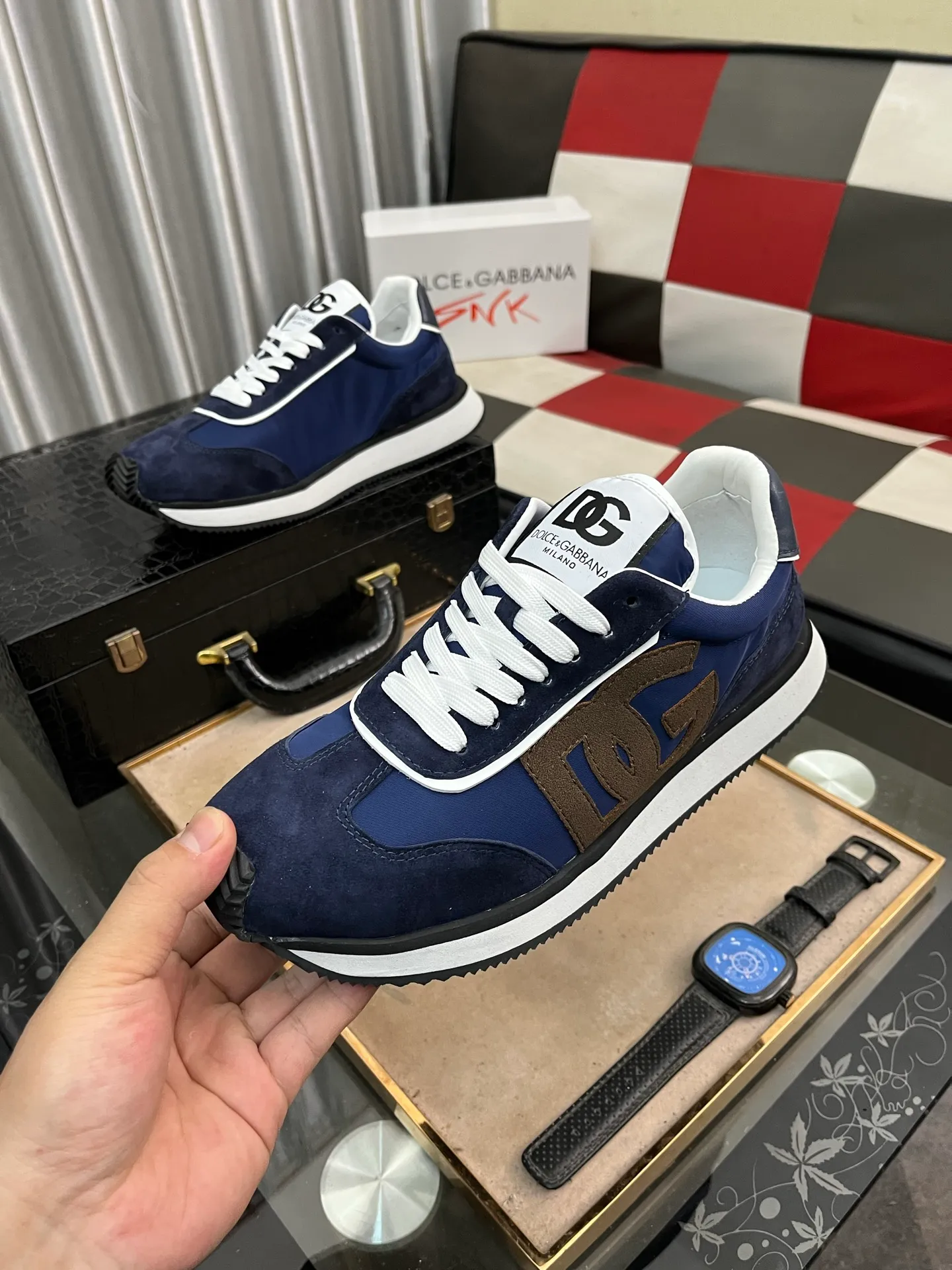 Men's shoes💰458⌚️⌚️New Dolce & Gabbana/top original DG heavy industry series, new casual fashion shoes👟Simple and elegant style, fashionable and exclusive👑Fashionable and generous. Upper: Original first-layer calfskin, comfortable sheepskin lining. Original special electroplated combination outsole, exquisite and luxurious, super A level! Compared with the genuine product at the counter, the version is no worse at all💕Size: 35-46
